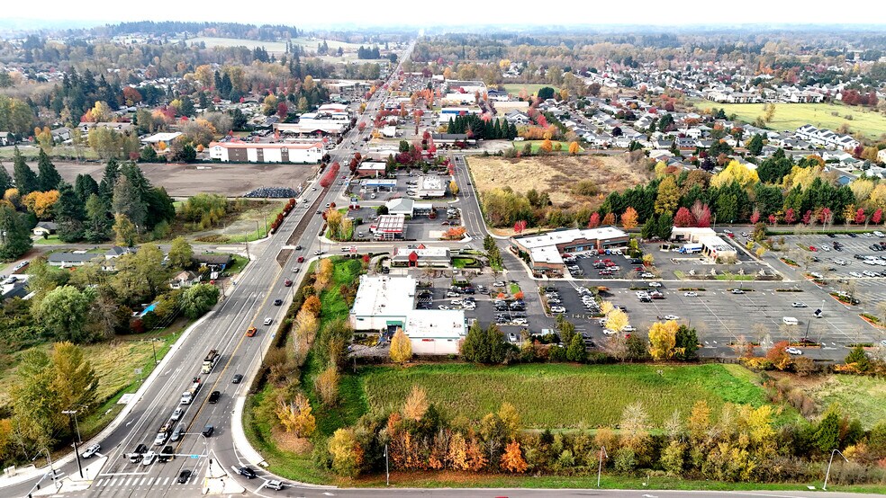 More Photos Of 11 NW 12th Ave, Battle Ground Storefront For Sale