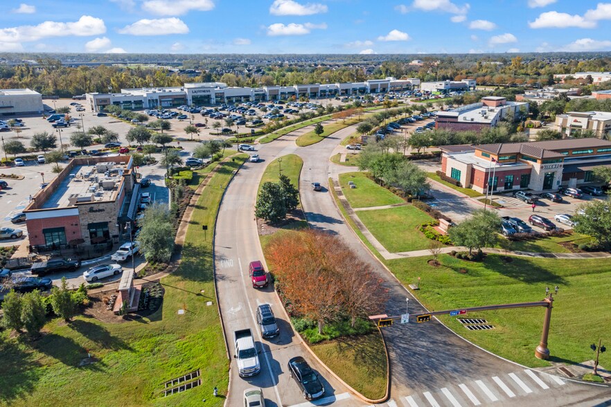 More Photos Of 9018-9034 Sienna Crossing Dr, Missouri City Unknown For Lease