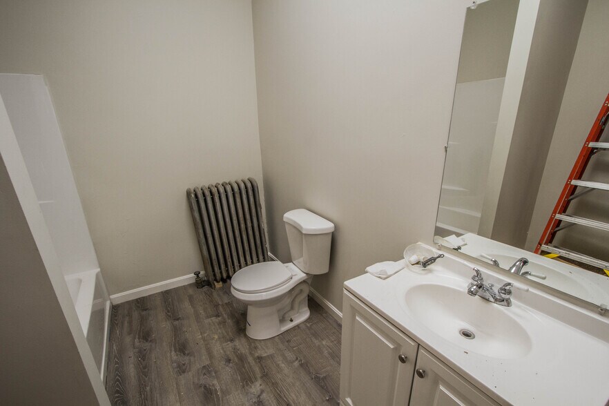 More Photos Of 50 Vernon St, Worcester Apartments For Lease