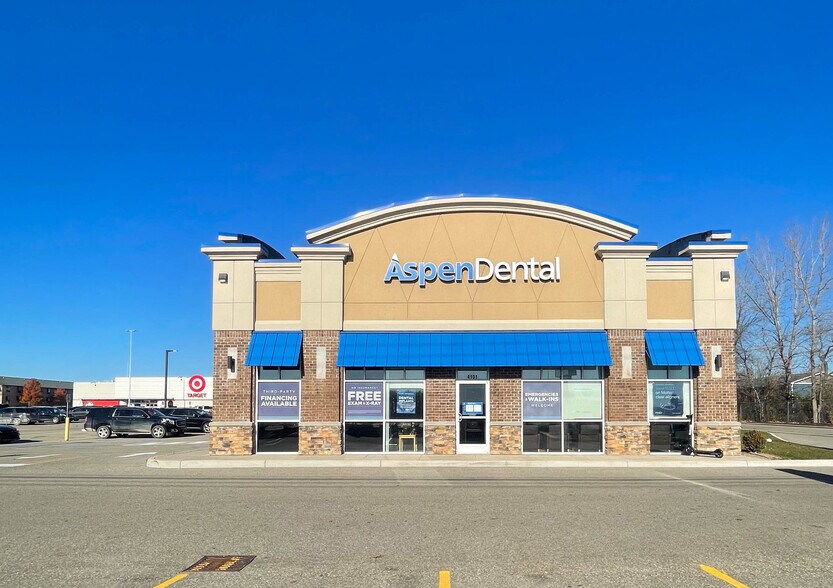 More Photos Of 4101 E Blue Grass Rd, Mt Pleasant Freestanding For Sale