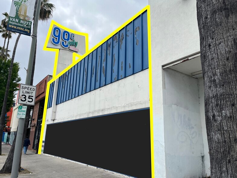 More Photos Of 6745 Van Nuys Blvd, Van Nuys Storefront Retail Office For Lease