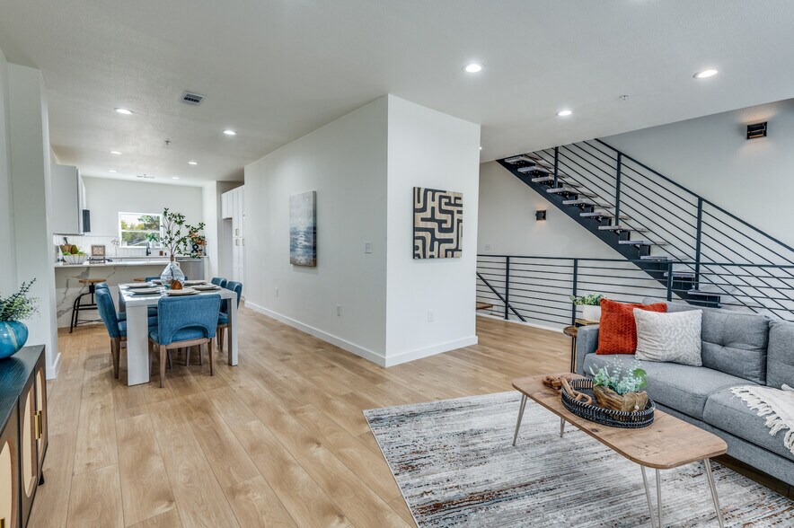 More Photos Of 504 O Connor Rd, Irving Multifamily For Sale