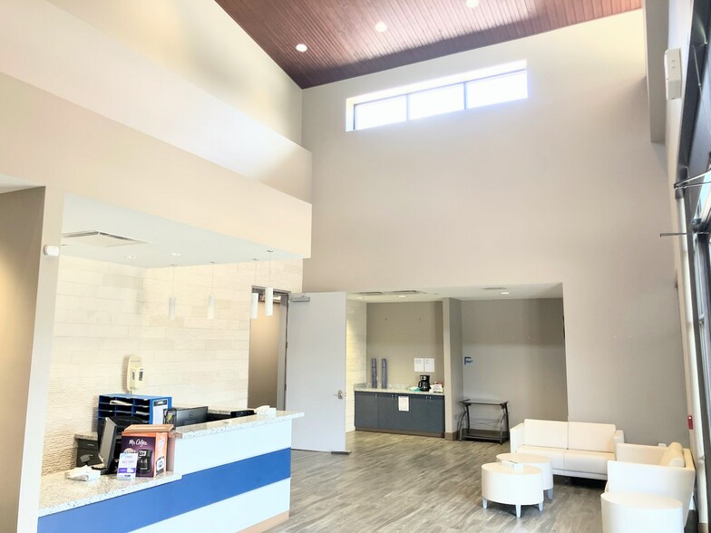 More Photos Of 1246 N FM 3083 W, Conroe Medical For Sale