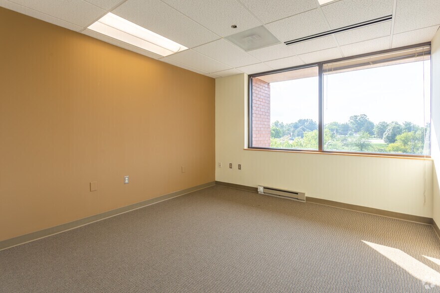 More Photos Of 14502 Greenview Dr, Laurel Office For Lease