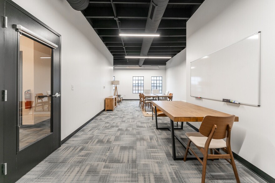 More Photos Of 1028 Virginia Ave, Indianapolis Office For Lease