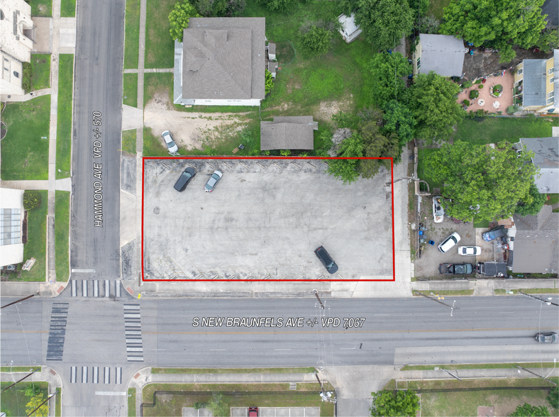 More Photos Of 705 Hammond Ave, San Antonio Parking Lot For Sale