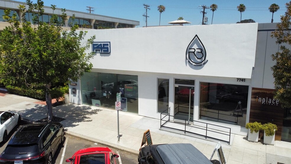 More Photos Of 7739-7743 Fay Ave, La Jolla Storefront Retail Office For Lease