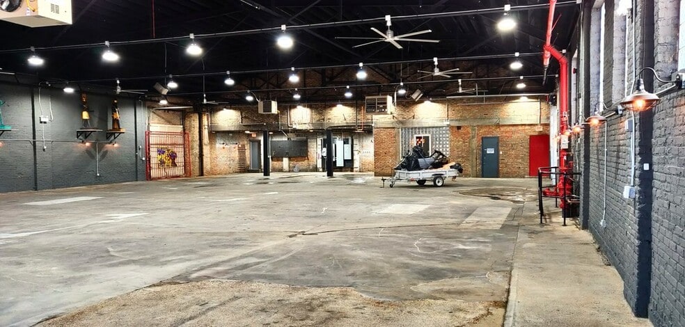 More Photos Of 1253 W 47th St, Chicago Warehouse For Sale