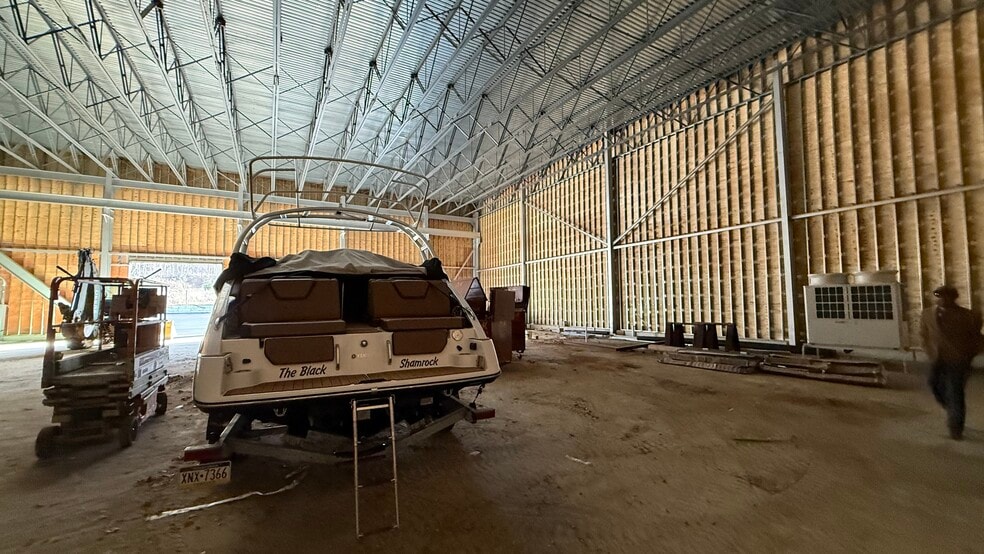 More Photos Of 2651 PA-412, Coopersburg Warehouse For Lease