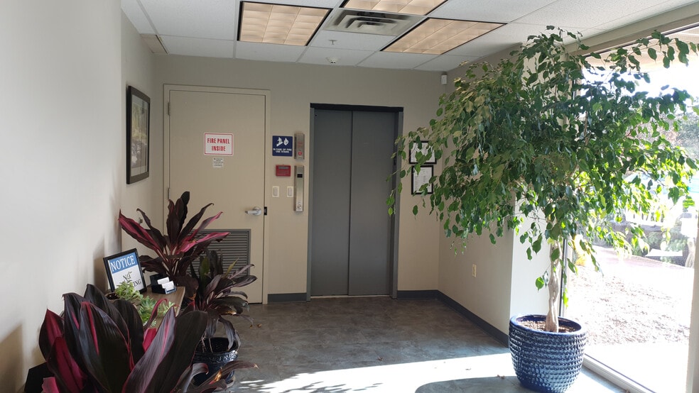 More Photos Of 10 Culnen Dr, Branchburg Warehouse For Lease