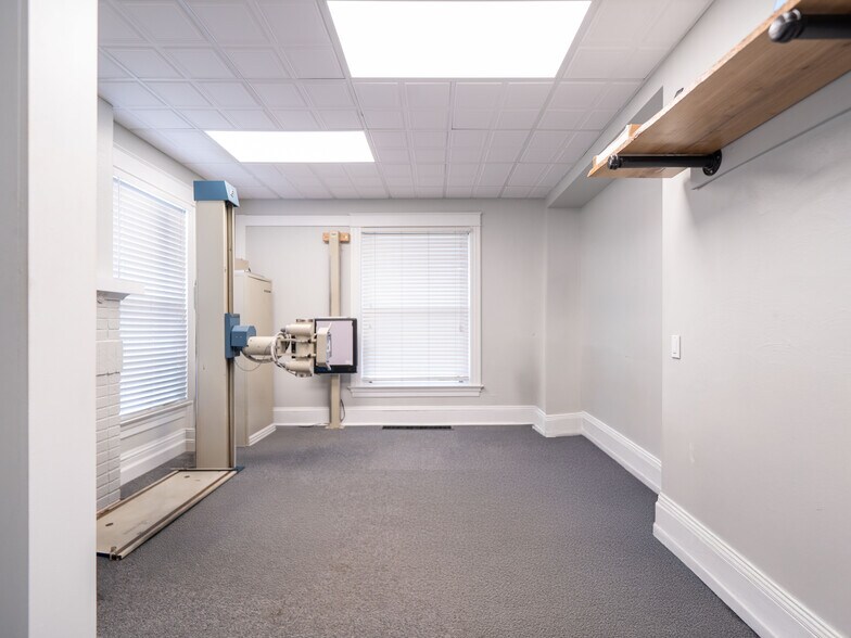 More Photos Of 1367 W Ridge Rd, Rochester Office For Sale