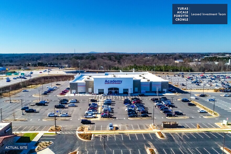 Primary Photo Of 426 Talbert Rd, Mooresville Freestanding For Sale