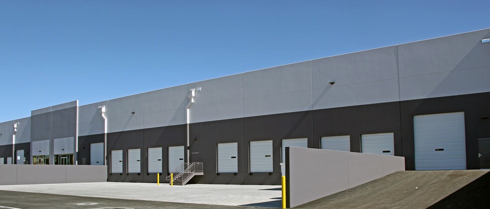 More Photos Of 4305 N Lamb Blvd, Las Vegas Warehouse For Lease