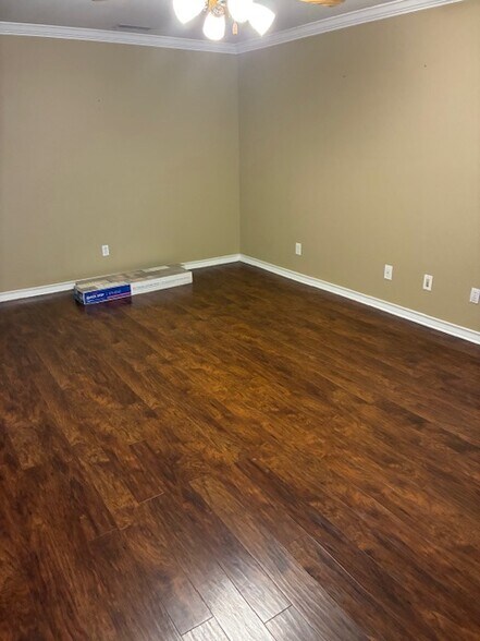 More Photos Of 200 CR 180, Leander Office For Lease
