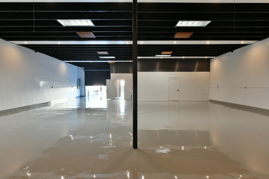 More Photos Of 1448 W Rosecrans Ave, Gardena Warehouse For Sale