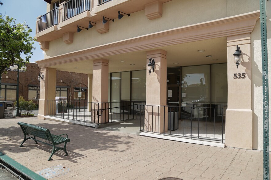 More Photos Of 525-535 S Myrtle Ave, Monrovia Storefront Retail Office For Lease