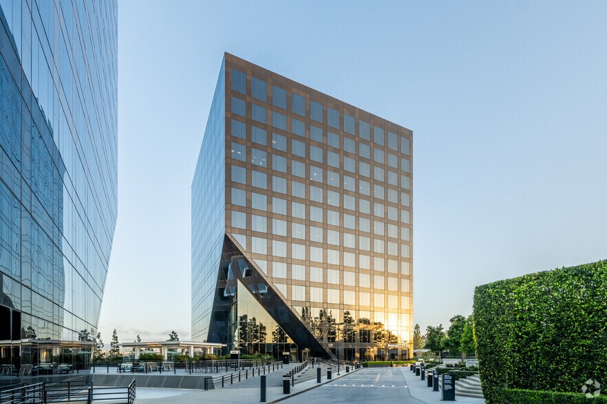 Primary Photo Of 19800 MacArthur Blvd, Irvine Office For Lease