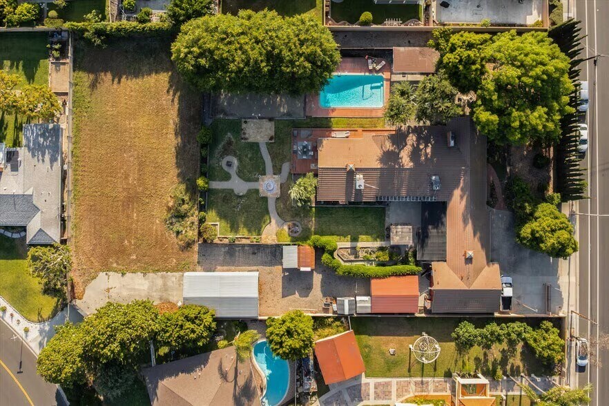 More Photos Of 11212 Chapman Ave, Garden Grove Land For Sale