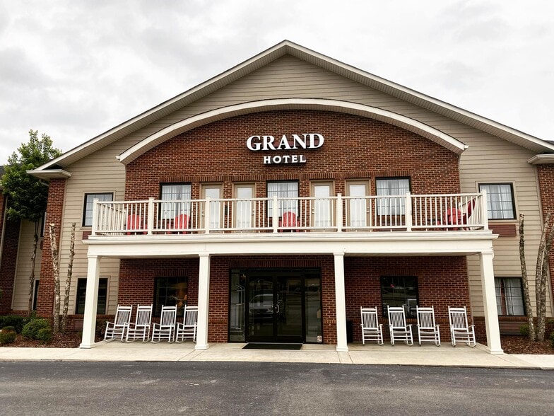 More Photos Of 22500 Rhea County Hwy, Spring City Hotel For Sale
