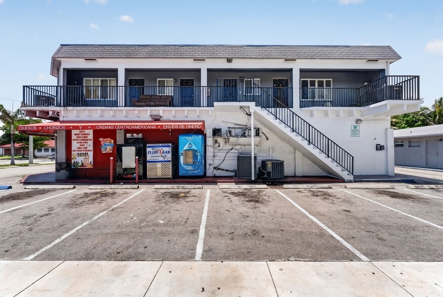 More Photos Of 4087-4095 N Andrews Ave, Oakland Park Storefront Retail Residential For Sale