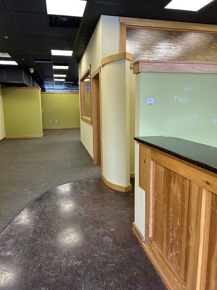 More Photos Of 422 US Highway 22 W, White House Station Storefront Retail Office For Lease