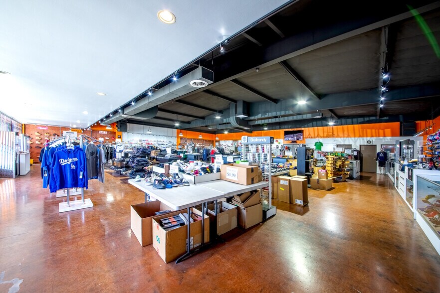 More Photos Of 333 S Brookhurst Rd, Fullerton Freestanding For Sale