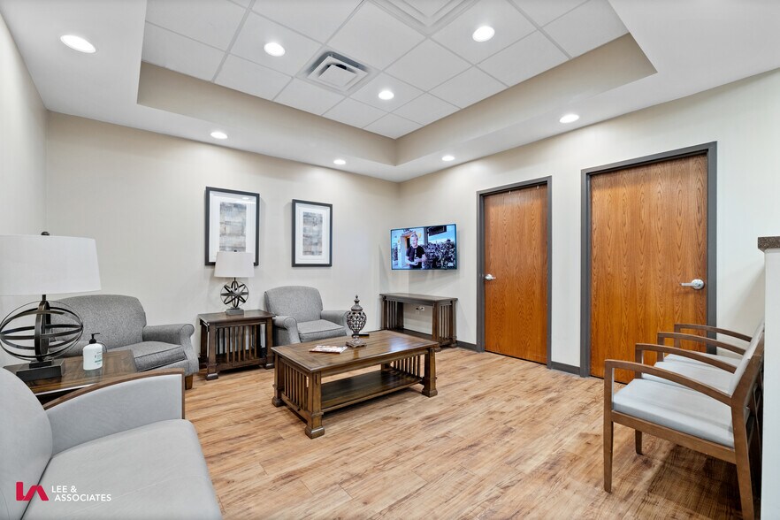 More Photos Of 2774 N Decatur Rd, Decatur Medical For Sale