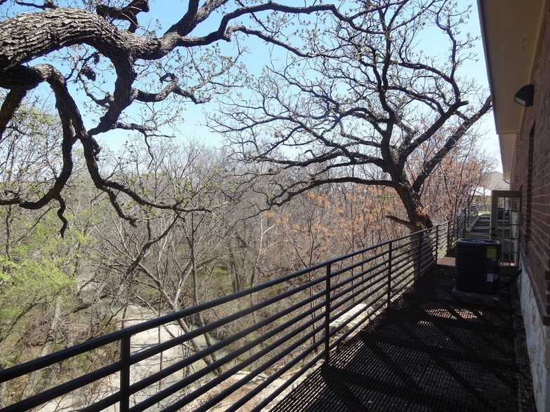 More Photos Of 7000 Parkwood Blvd, Frisco Office For Sale