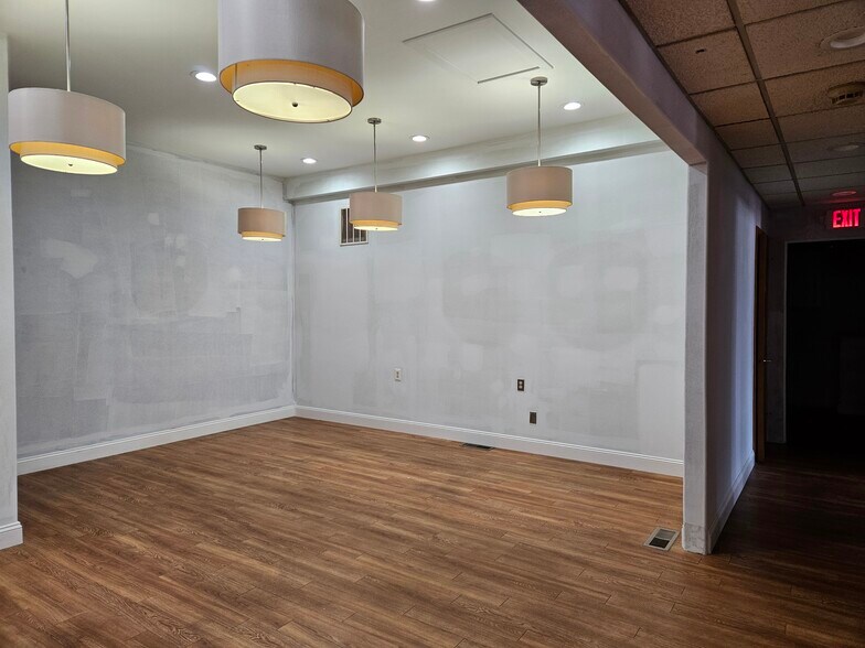 More Photos Of 5820 Gratiot Rd, Saginaw Office For Sale