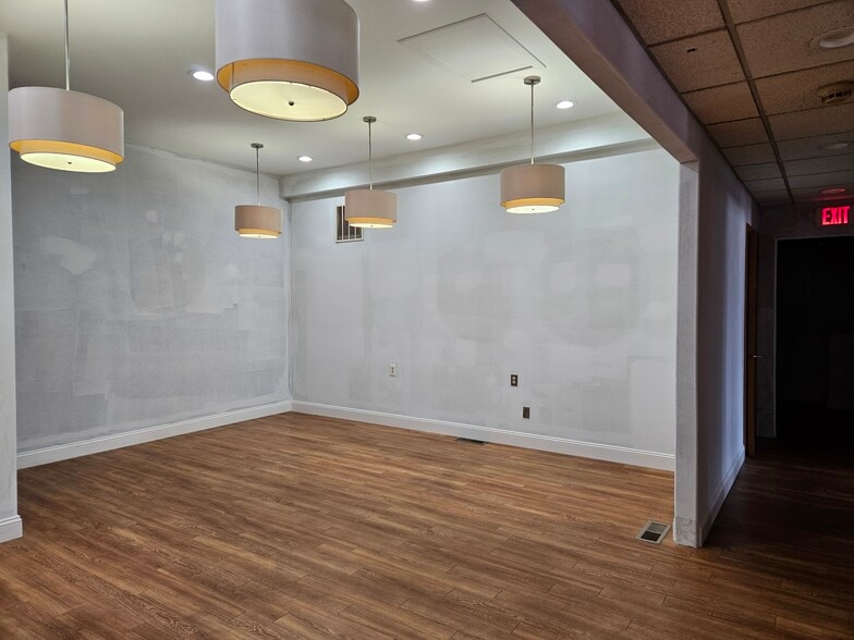 More Photos Of 5820 Gratiot Rd, Saginaw Medical For Lease
