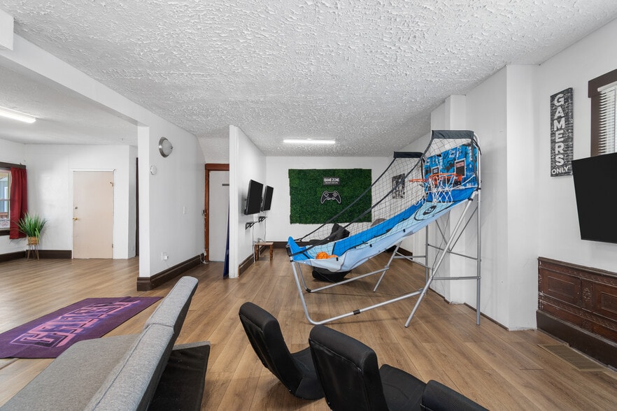 More Photos Of 2307 Cleveland Ave NW, Canton Office Residential For Sale