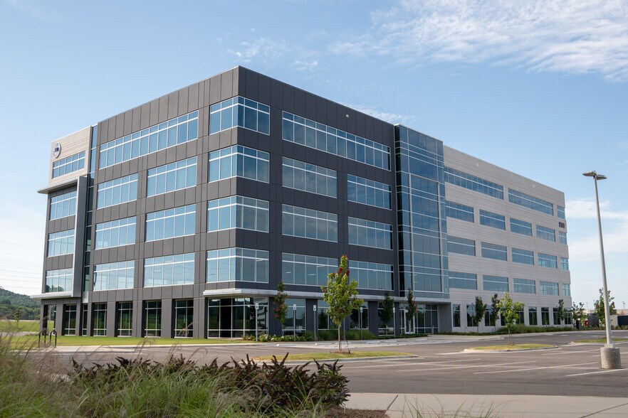 Primary Photo Of 8100 Rideout Rd SW, Huntsville Office For Lease