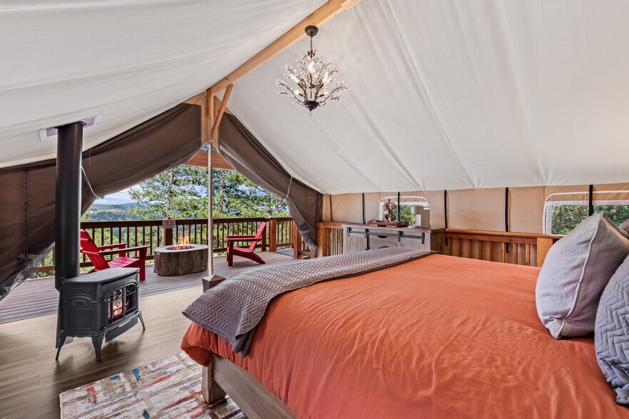 More Photos Of 893 Dick Mountain Drive, Bailey Specialty For Sale