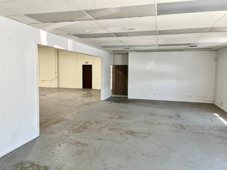 More Photos Of 3265 E 59th St, Long Beach Warehouse For Sale