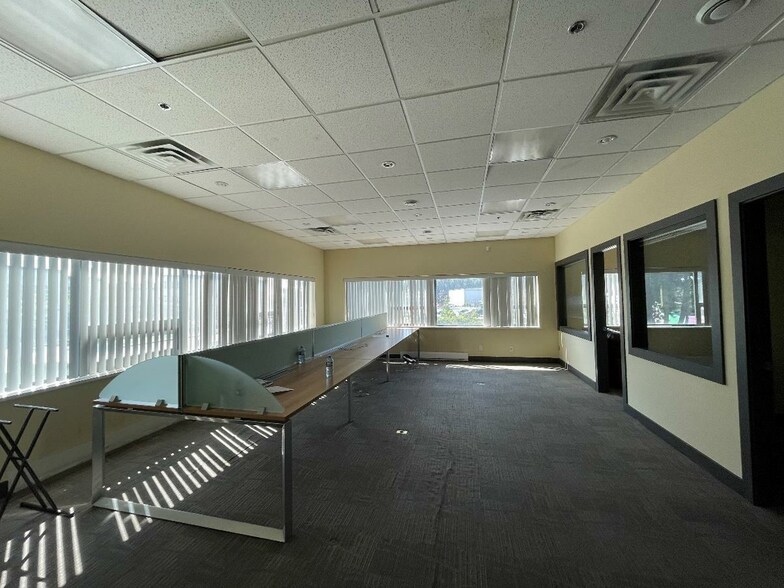 More Photos Of 6751 Graybar Rd, Richmond Warehouse For Sale