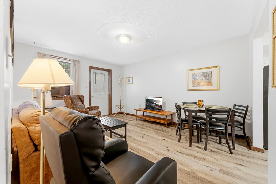 More Photos Of 320 Watts St, Morgantown Apartments For Sale