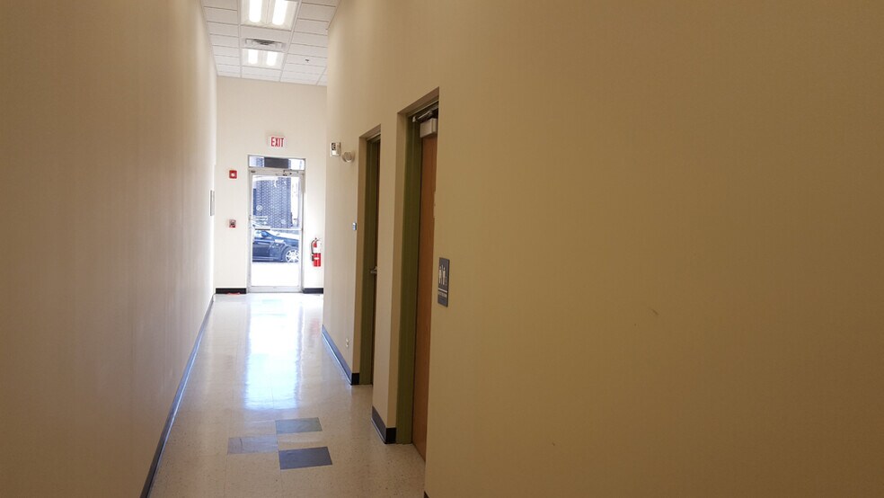 More Photos Of 405 Shawmut Ave, La Grange Self Storage For Lease