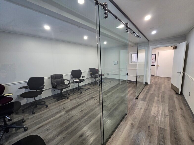 More Photos Of 54 Winthrop St, Taunton Office For Sale