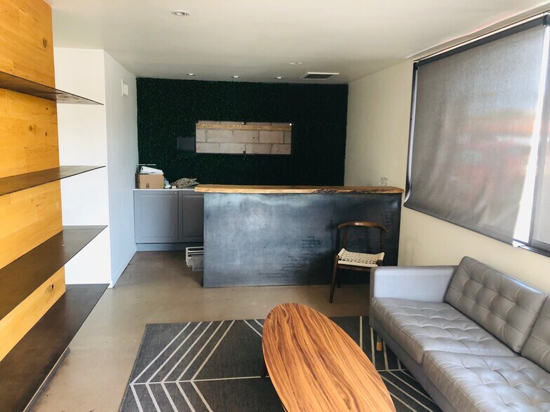 More Photos Of 4228-4232 N Brown Ave, Scottsdale Office For Lease