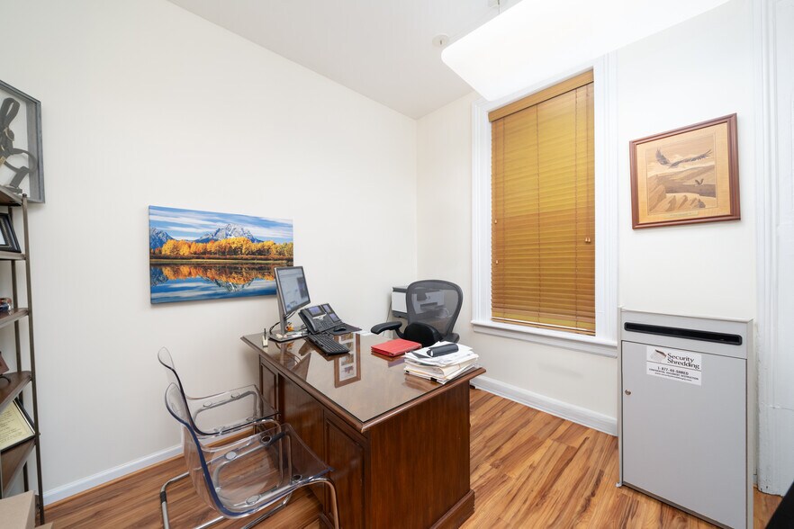 More Photos Of 715 Washington St, Hoboken Loft Creative Space For Lease