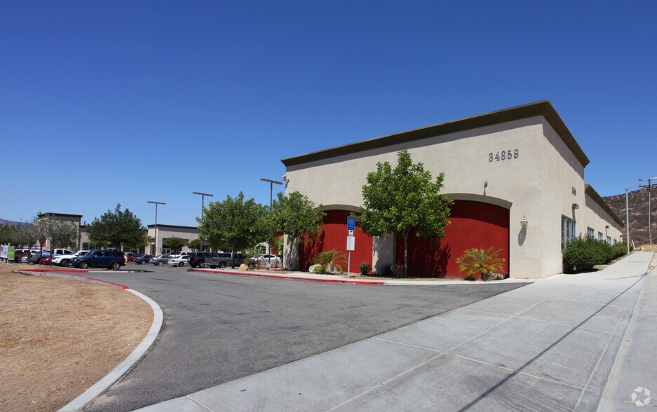 More Photos Of 34862 Monte Vista Dr, Wildomar Unknown For Lease