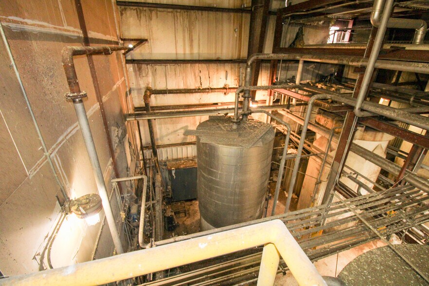 More Photos Of 6059 159th St, Galva Food Processing For Sale