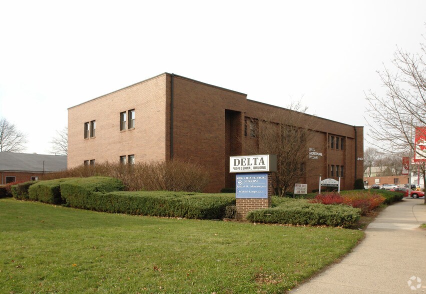 More Photos Of 310 Main St, East Haven Office Residential For Lease