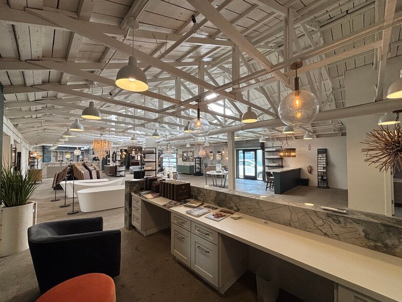 More Photos Of 807 Soscol Ave, Napa Warehouse For Lease