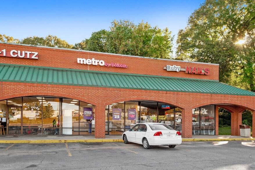 More Photos Of 900 Hogansville Rd, Lagrange Unknown For Lease