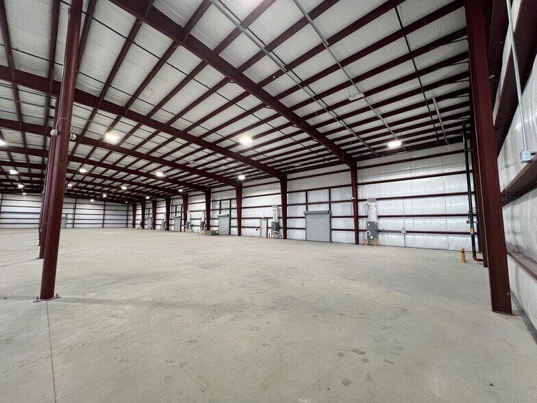 More Photos Of 512 Commerce Ct, Clewiston Unknown For Lease