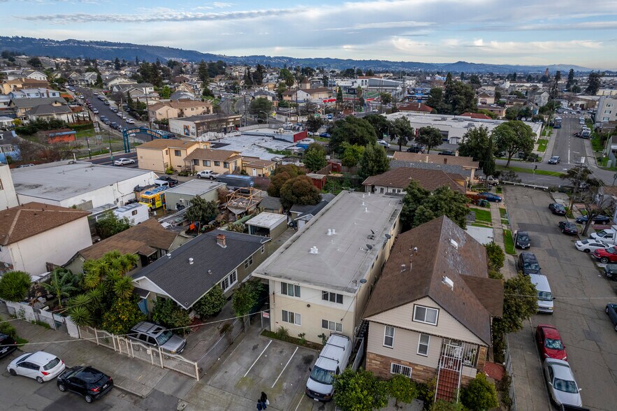 More Photos Of 1806 41st Ave, Oakland Apartments For Sale