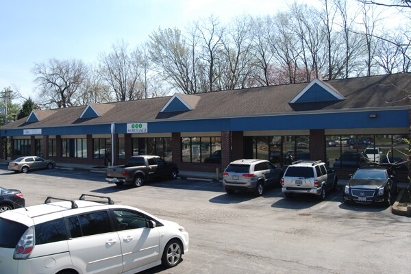 More Photos Of 7508-7514 Big Bend Blvd, Shrewsbury Office For Lease