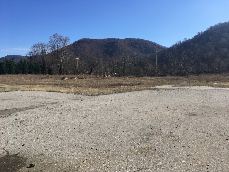 More Photos Of Route 60, London Land For Sale