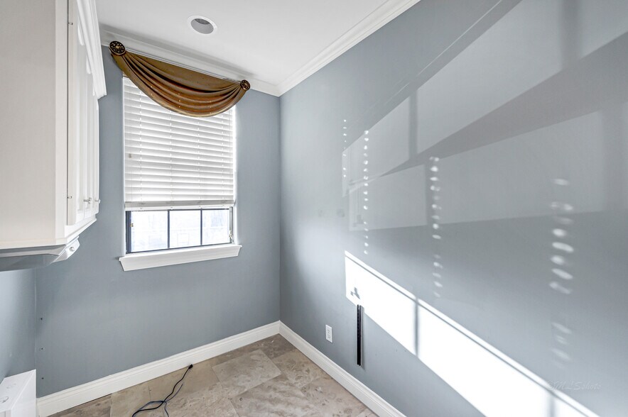 More Photos Of 607 Park Grove Dr, Katy Medical For Lease